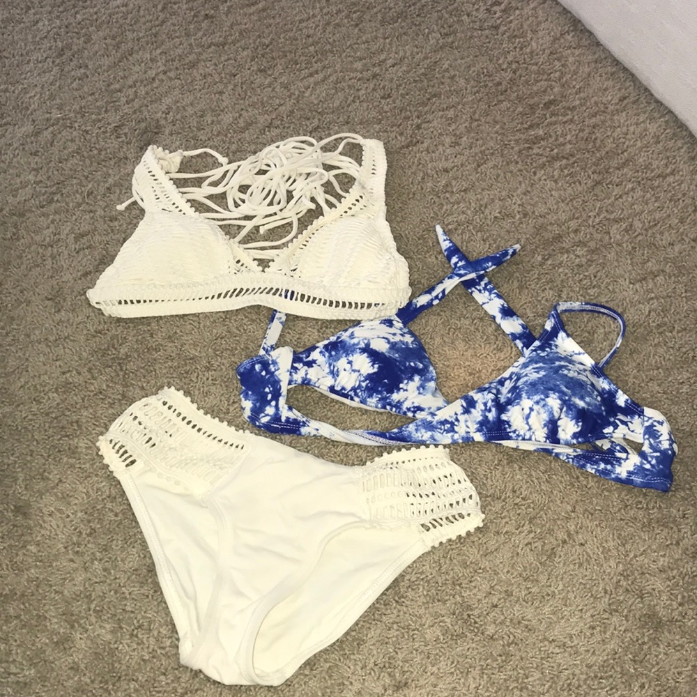 Two tops and a neutral bottom- swim